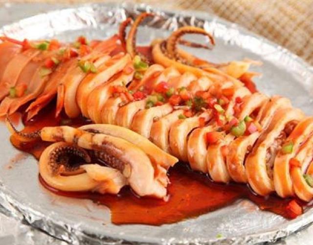 猪蹄冻做法：打造宠物护理人员的美味佳肴